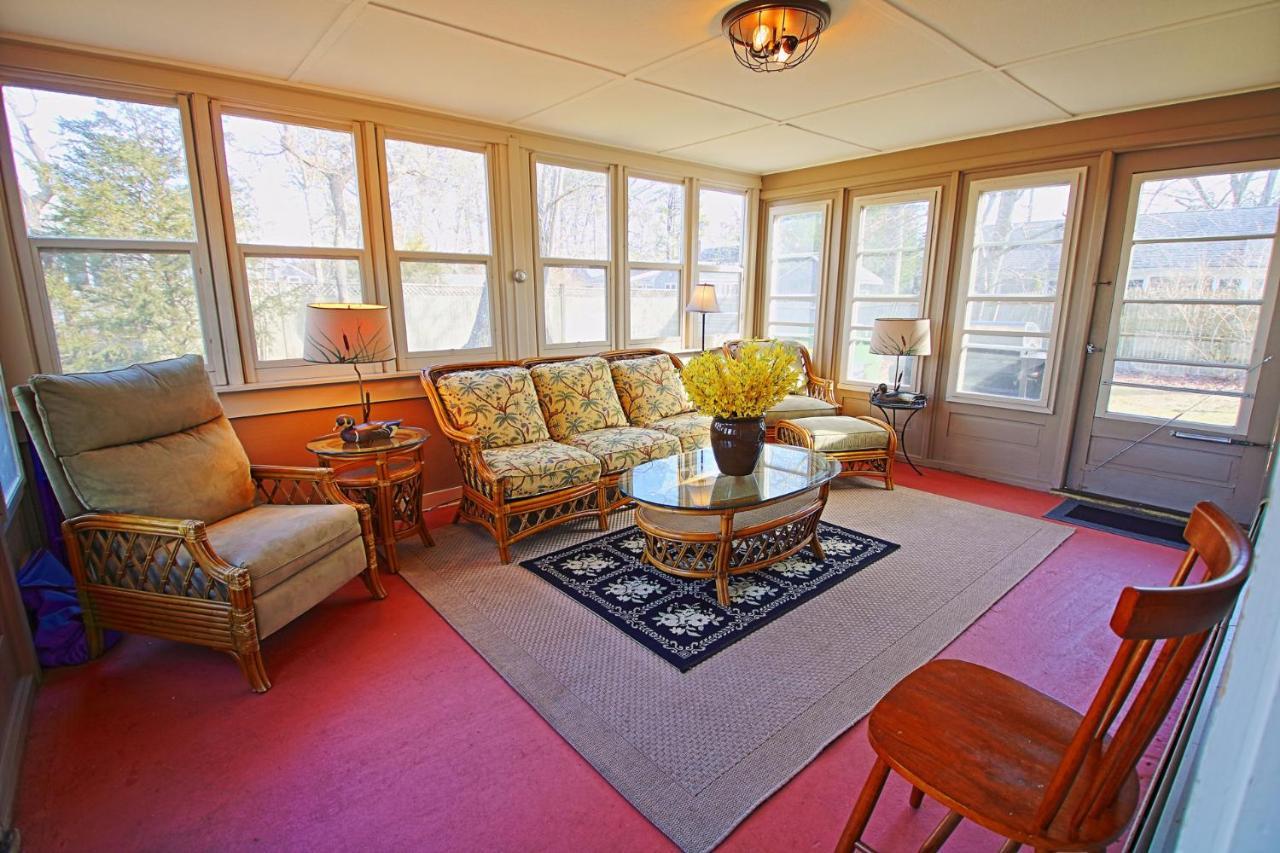 Lofted Cape Cottage By Leavetown Vacations South Yarmouth Exterior foto